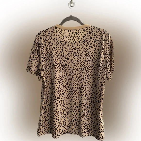 Crewneck T, Animal Print Leopard tan & black, Short Sleeve, Women’s Size L - Picture 2 of 3